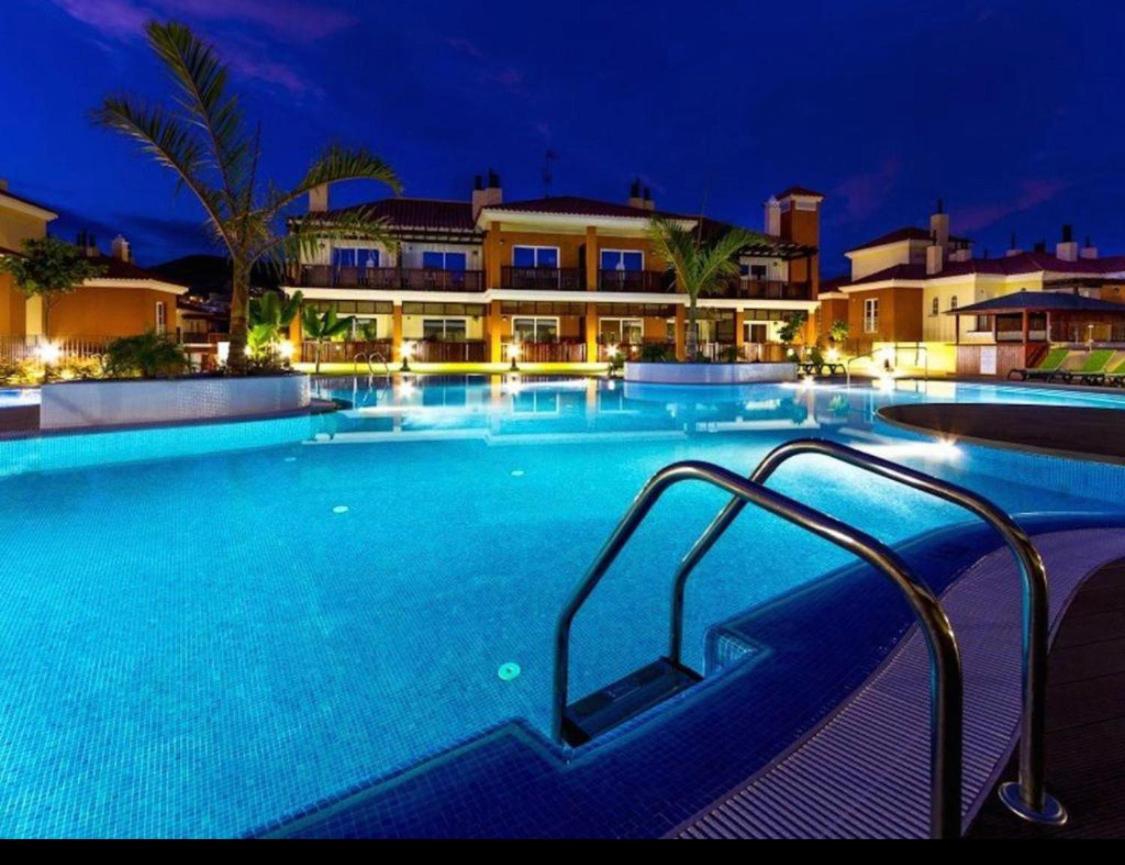 Апартаменты Selena Luxury Monte Carrera Ла-Плайя-де-Арнегин Экстерьер фото