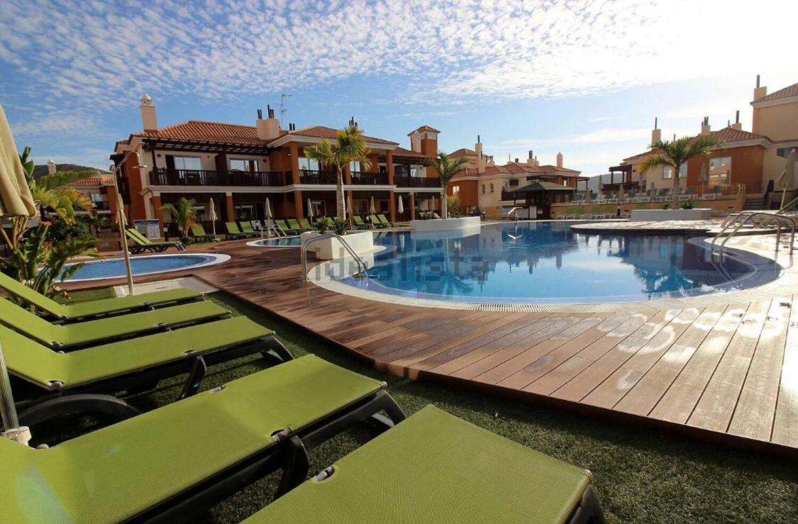Апартаменты Selena Luxury Monte Carrera Ла-Плайя-де-Арнегин Экстерьер фото